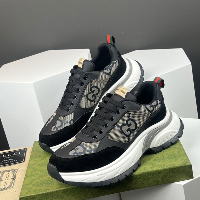 G*u*i casual shoes